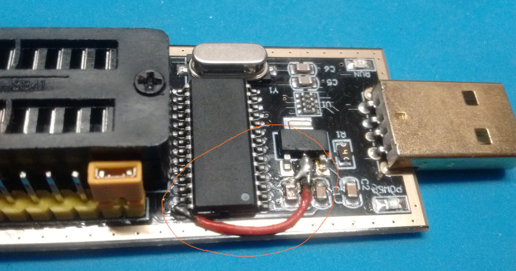 CH341A Mini Programmer top (with mod)
